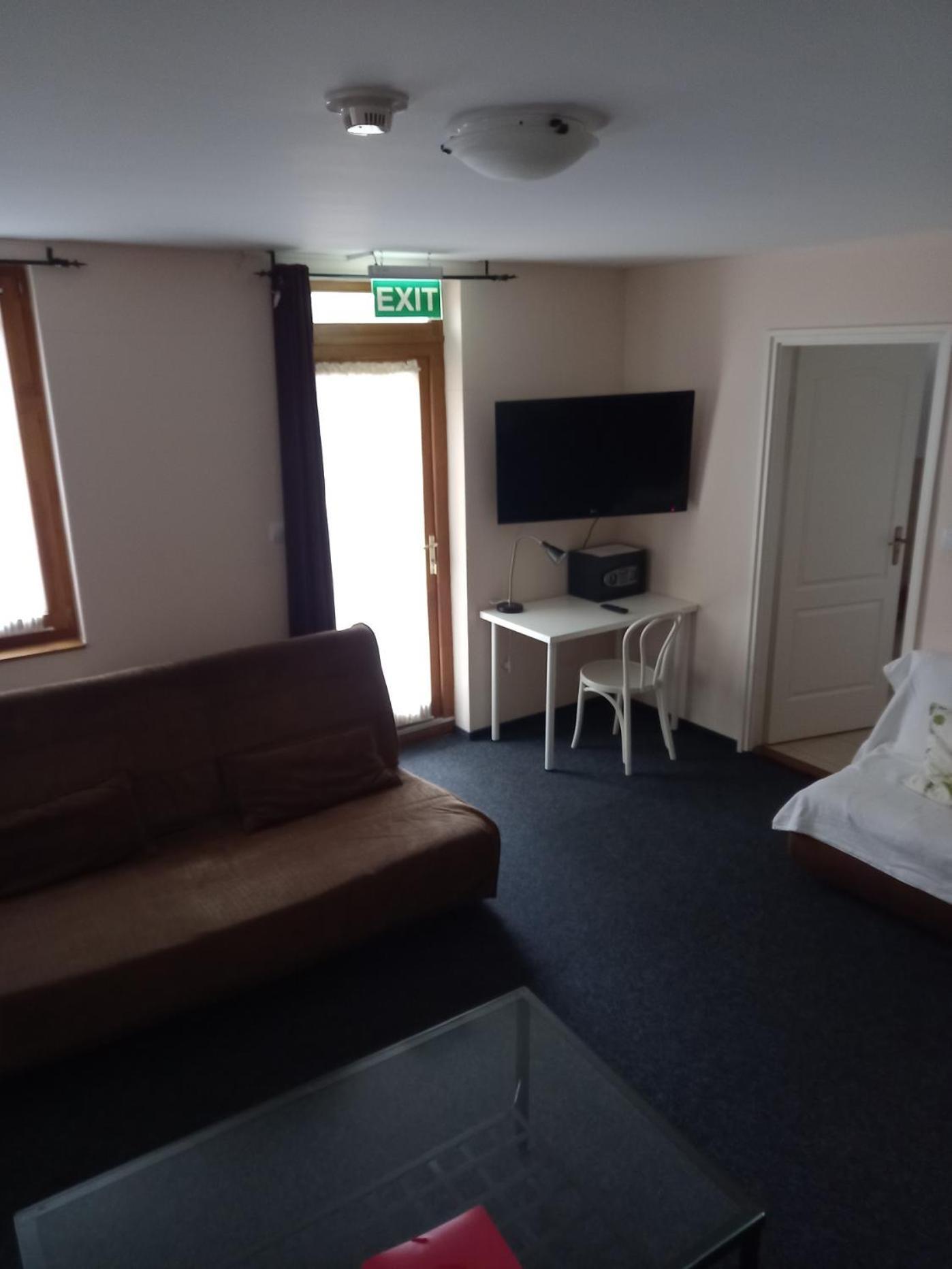 נושבאי Hotel Sikfokut חדר תמונה